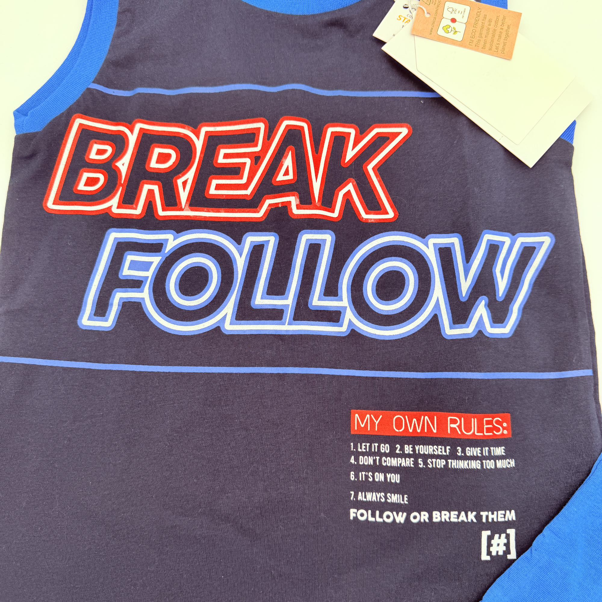 Ensemble sport bleu et noir — 4 ans