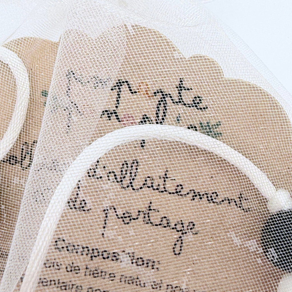 Collier de portage et d’allaitement en bois et silicone