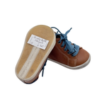 Baskets montantes bébé camel à lacets bleus – 18