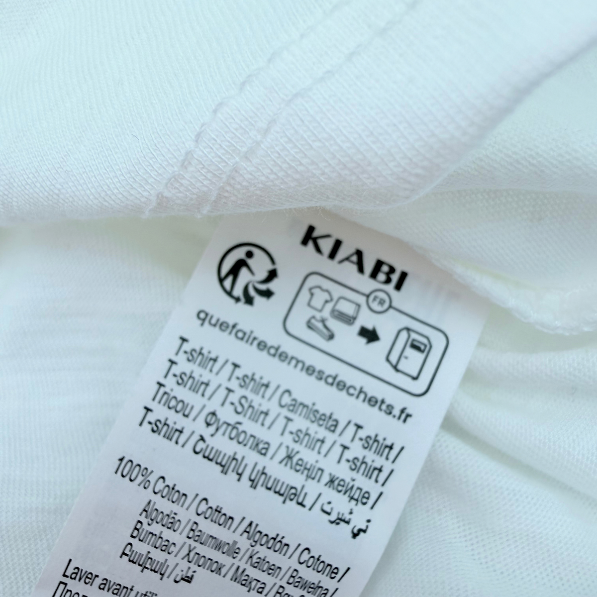 T-shirt blanc à manches longues avec poche - 6 mois