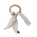 Hochet de dentition oreilles de lapin en bois naturel et tissu fleuri
