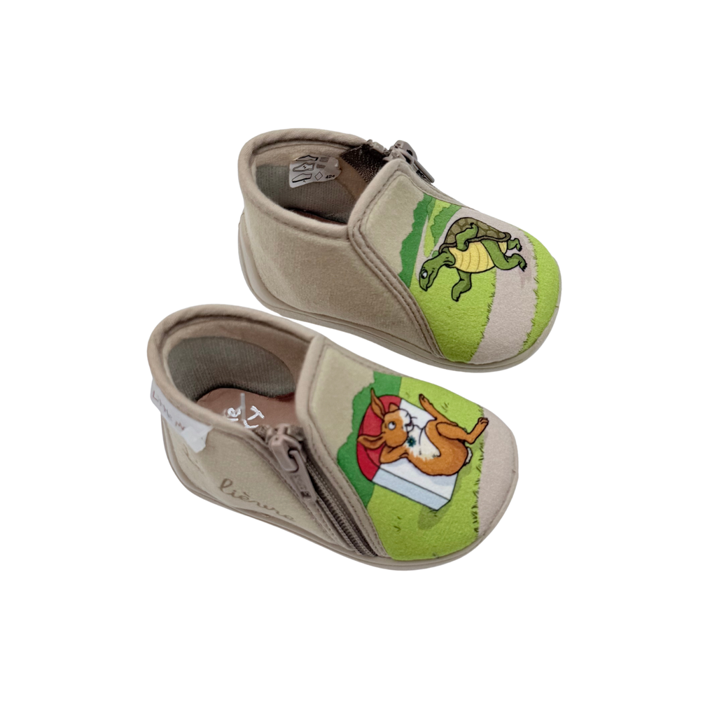 Chaussons bébé beige Les Fables de La Fontaine – 19