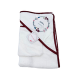 Cape de bain bébé blanche à détails bordeaux - 75x75 cm