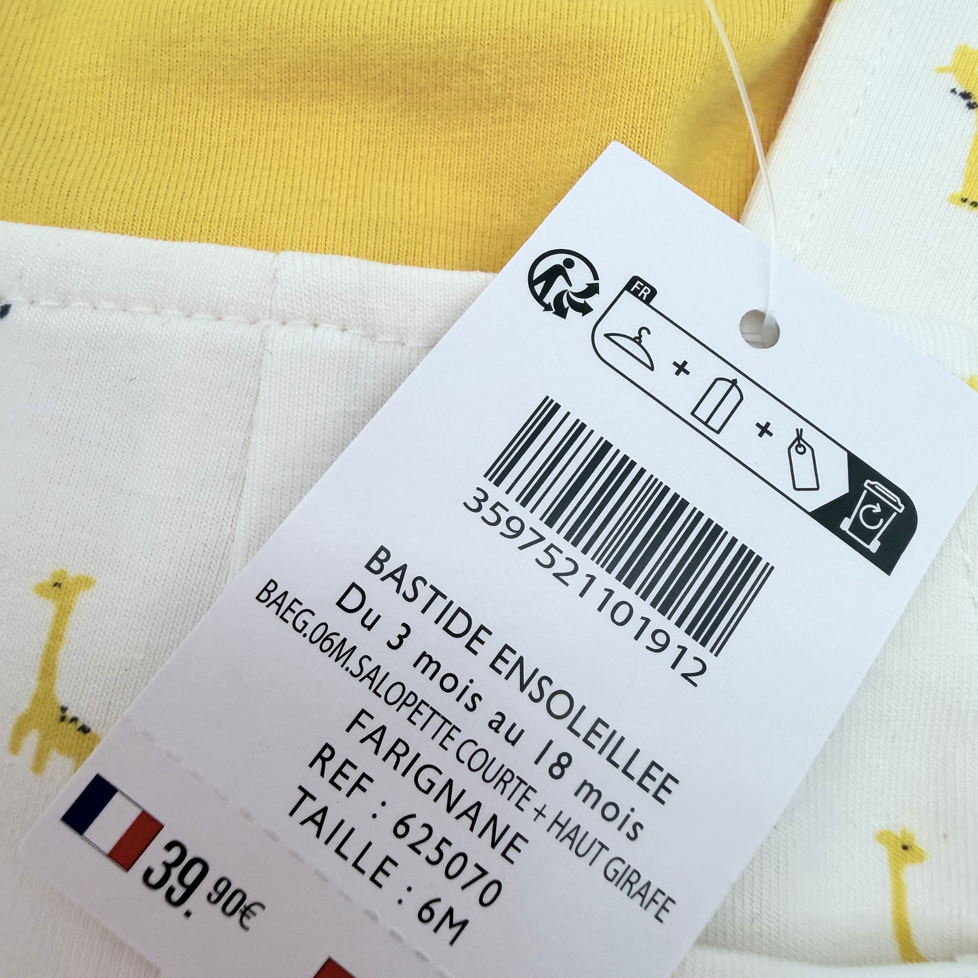 Ensemble salopette short et t-shirt girafes — 6 mois