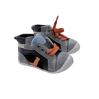 Baskets montantes grises et noires à lacets orange - 18