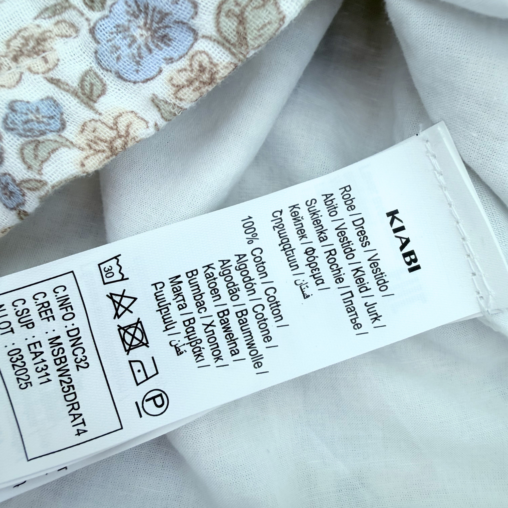 Robe bébé fleurie à col brodé — 6 mois