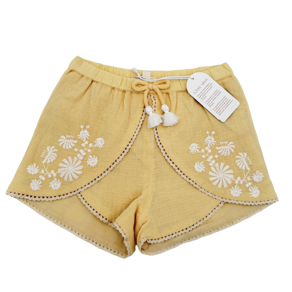 Short jaune — 6 ans