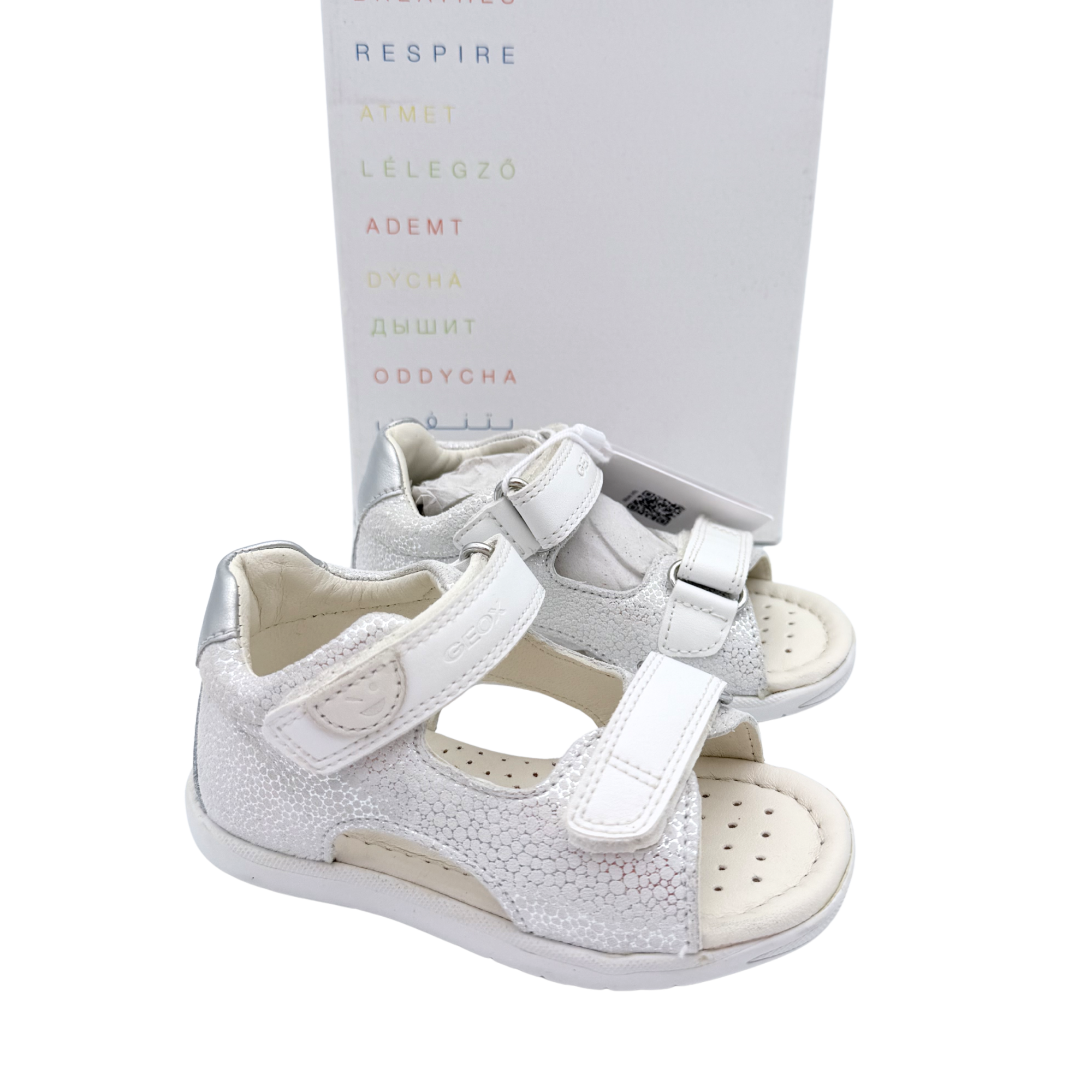 Sandales blanches — 23