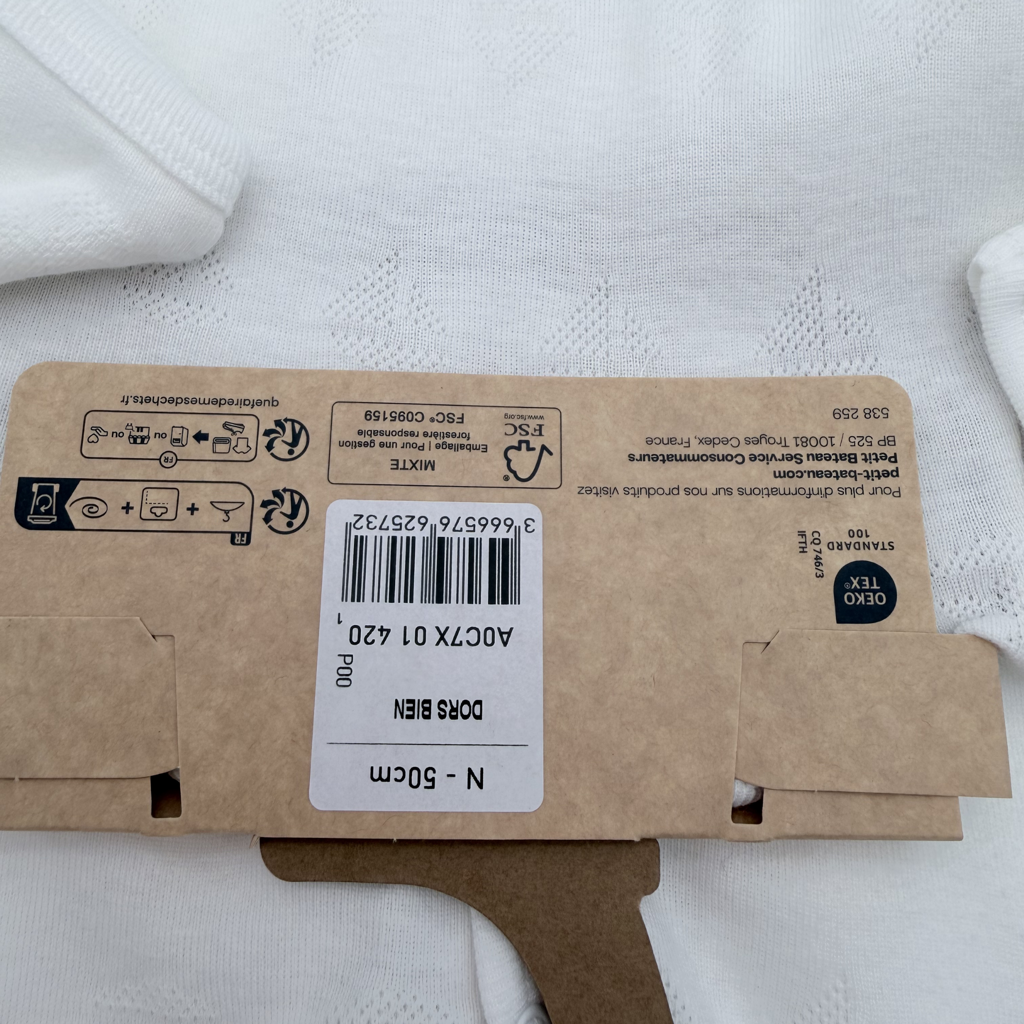 Pyjama bébé blanc étoiles ton sur ton — Naissance