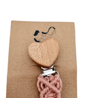 Attache-sucette macramé rose personnalisée Tessa