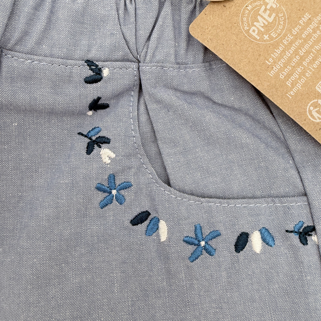 Short bleu brodé — 18 mois