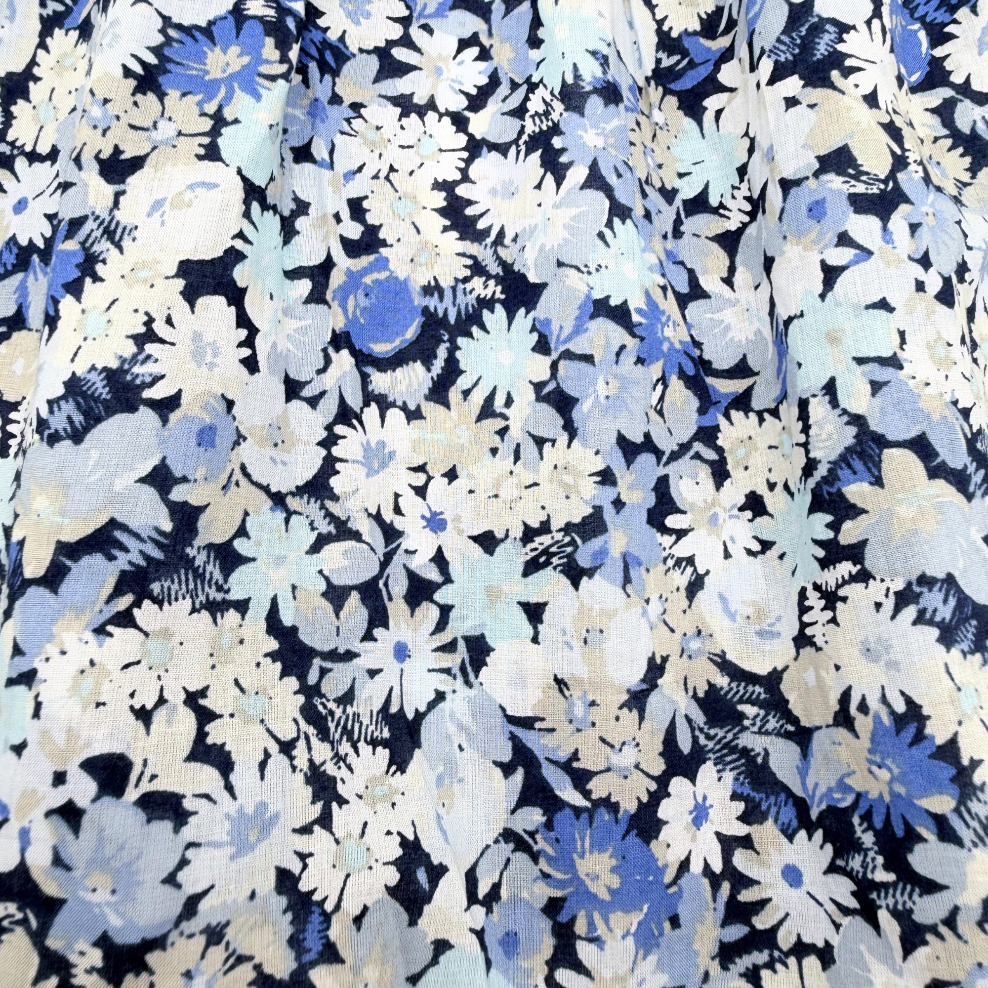 Robe à fleurs bleues à volants — 3-4 ans