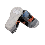 Baskets montantes grises et noires à lacets orange - 18