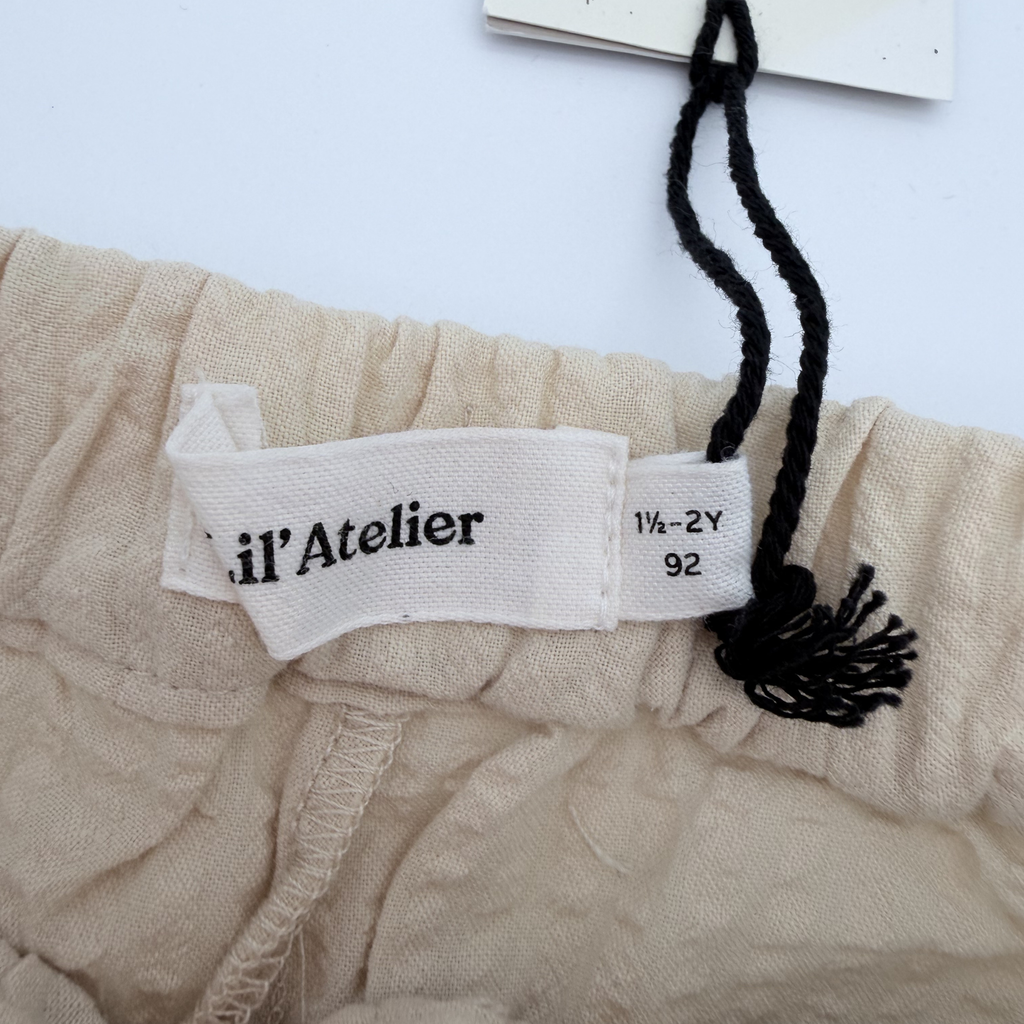 Short texturé beige — 18-24 mois