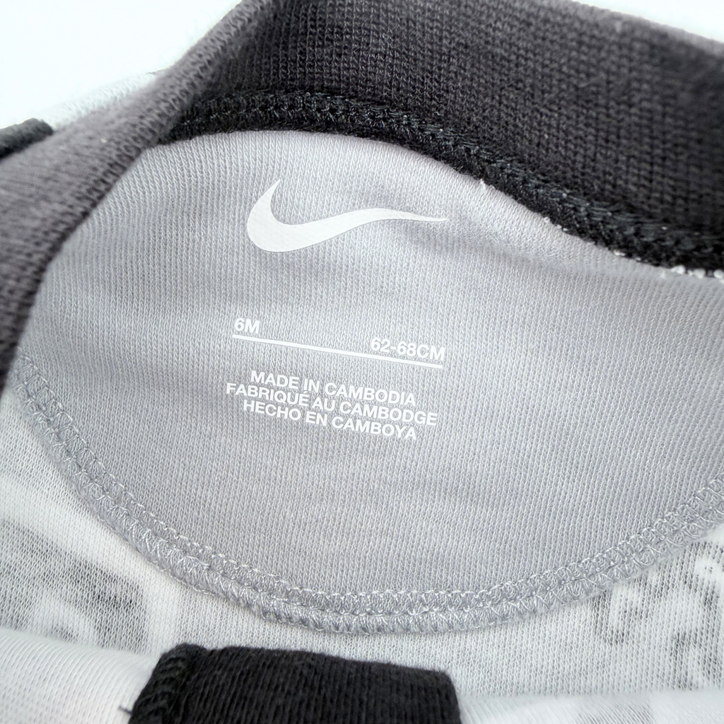 Pyjama gris imprimé graphique — 6 mois