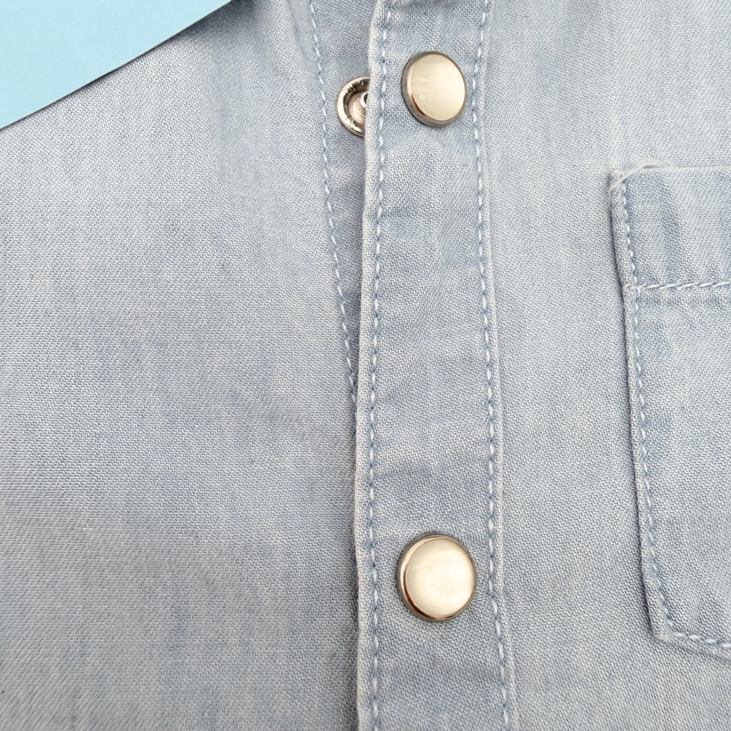 Chemise denim bleu clair — 18 mois