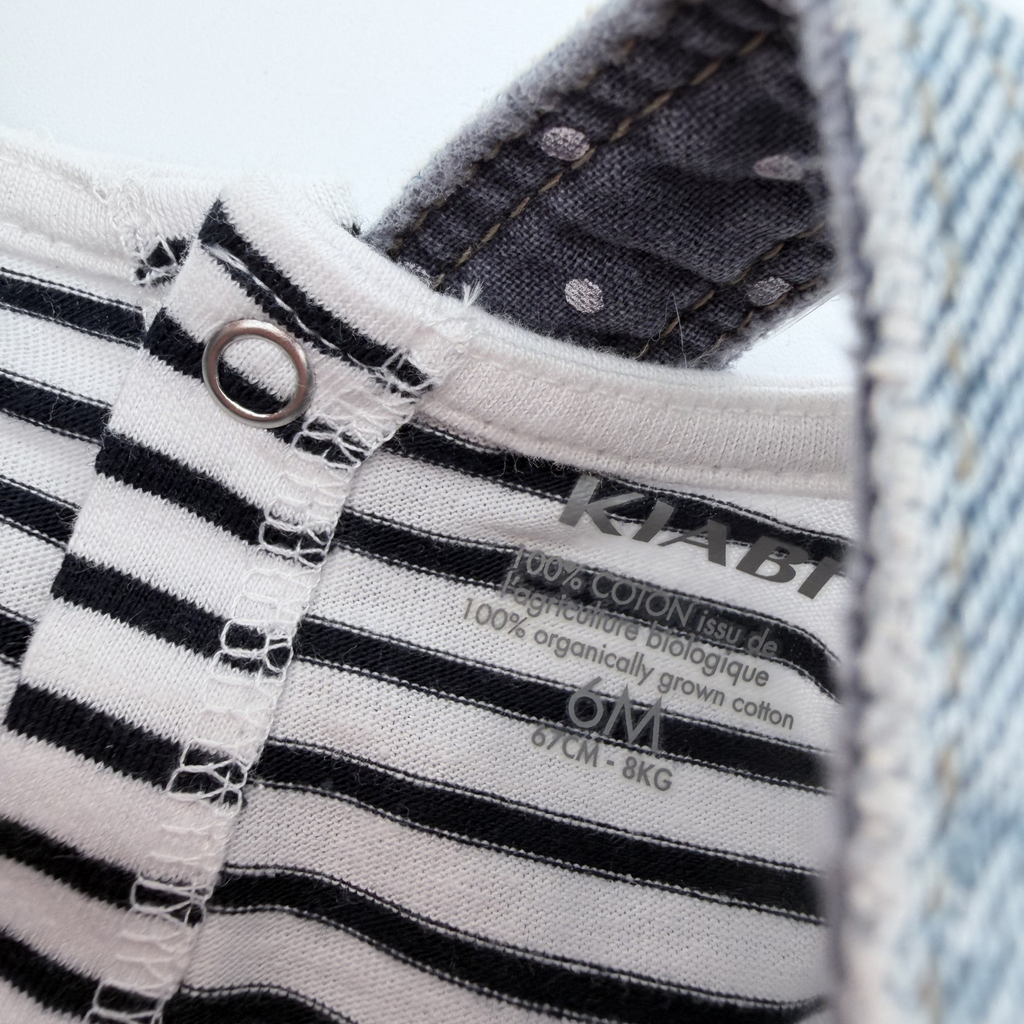 Robe salopette bébé en jean avec t-shirt rayé — 6 mois