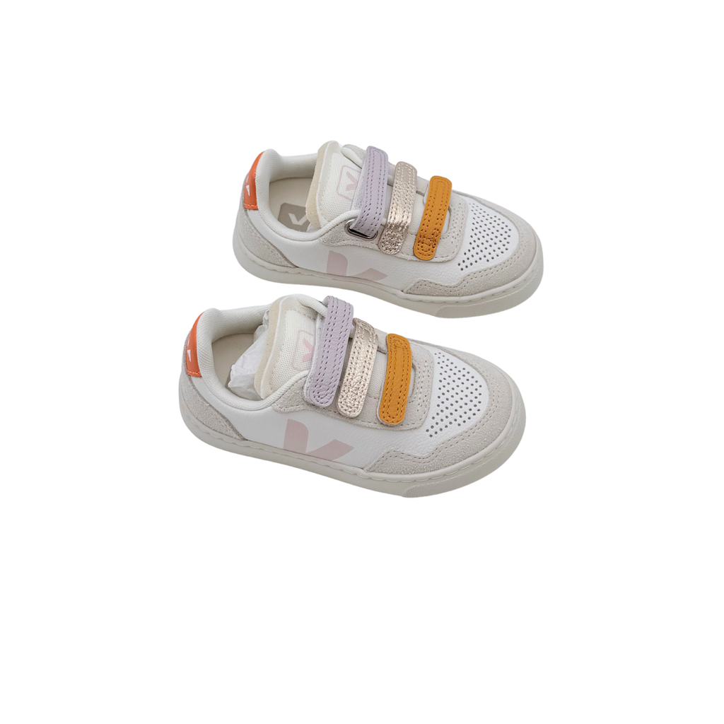 Baskets à scratchs en cuir – 25