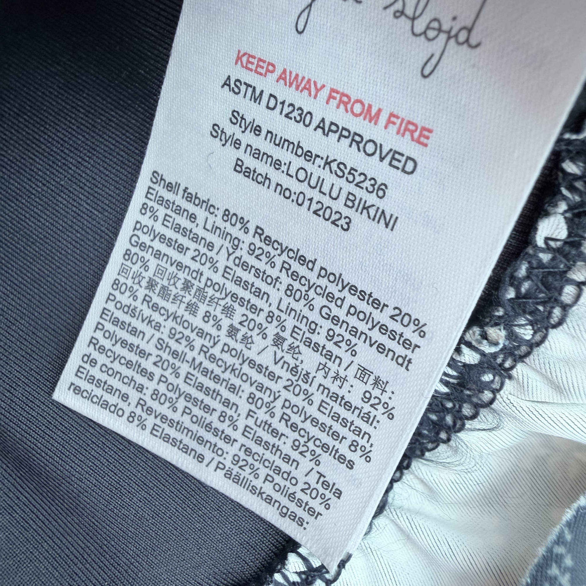 Maillot de bain fleuri 2 pièces — 9 mois