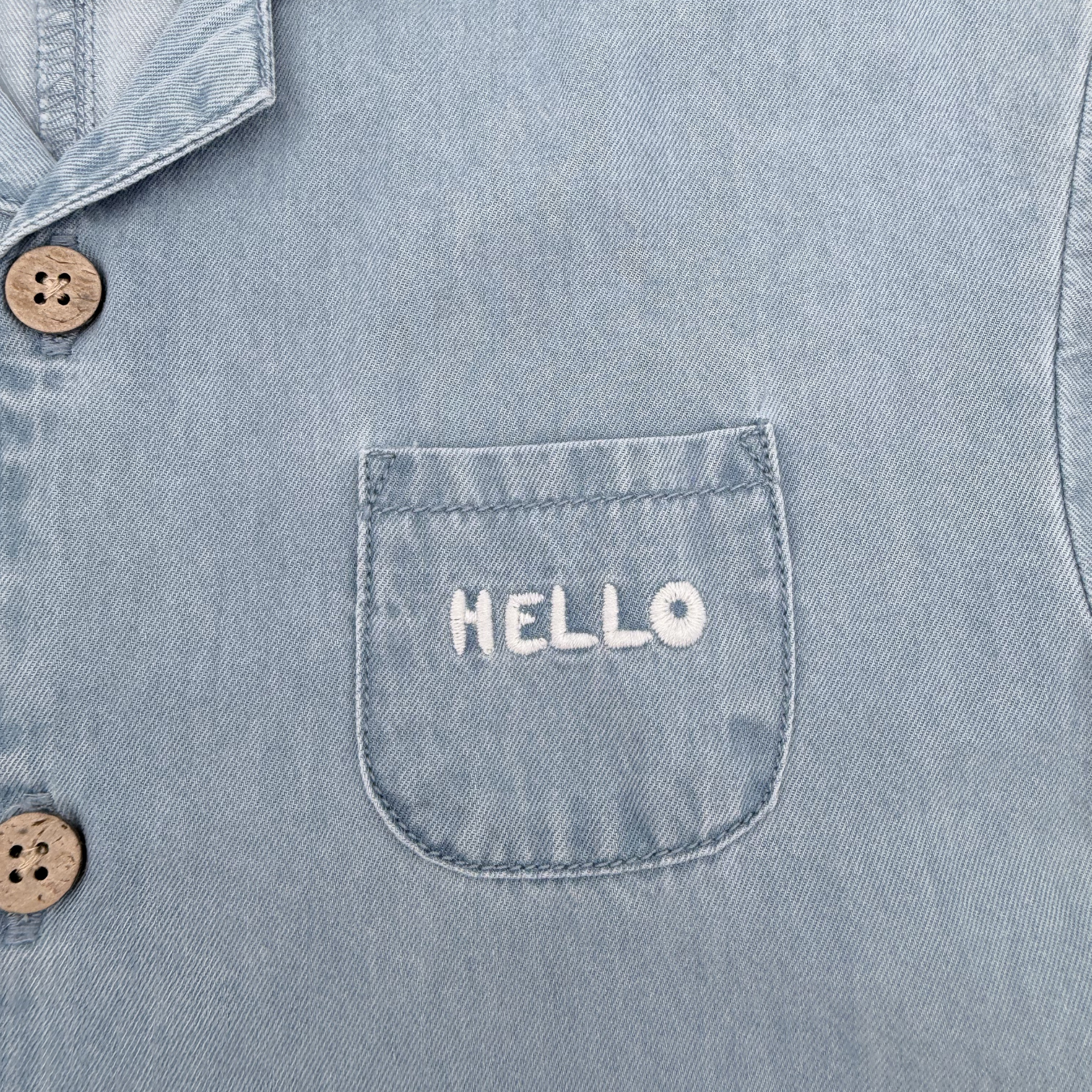 Combinaison denim bleu clair manches courtes — 24 mois