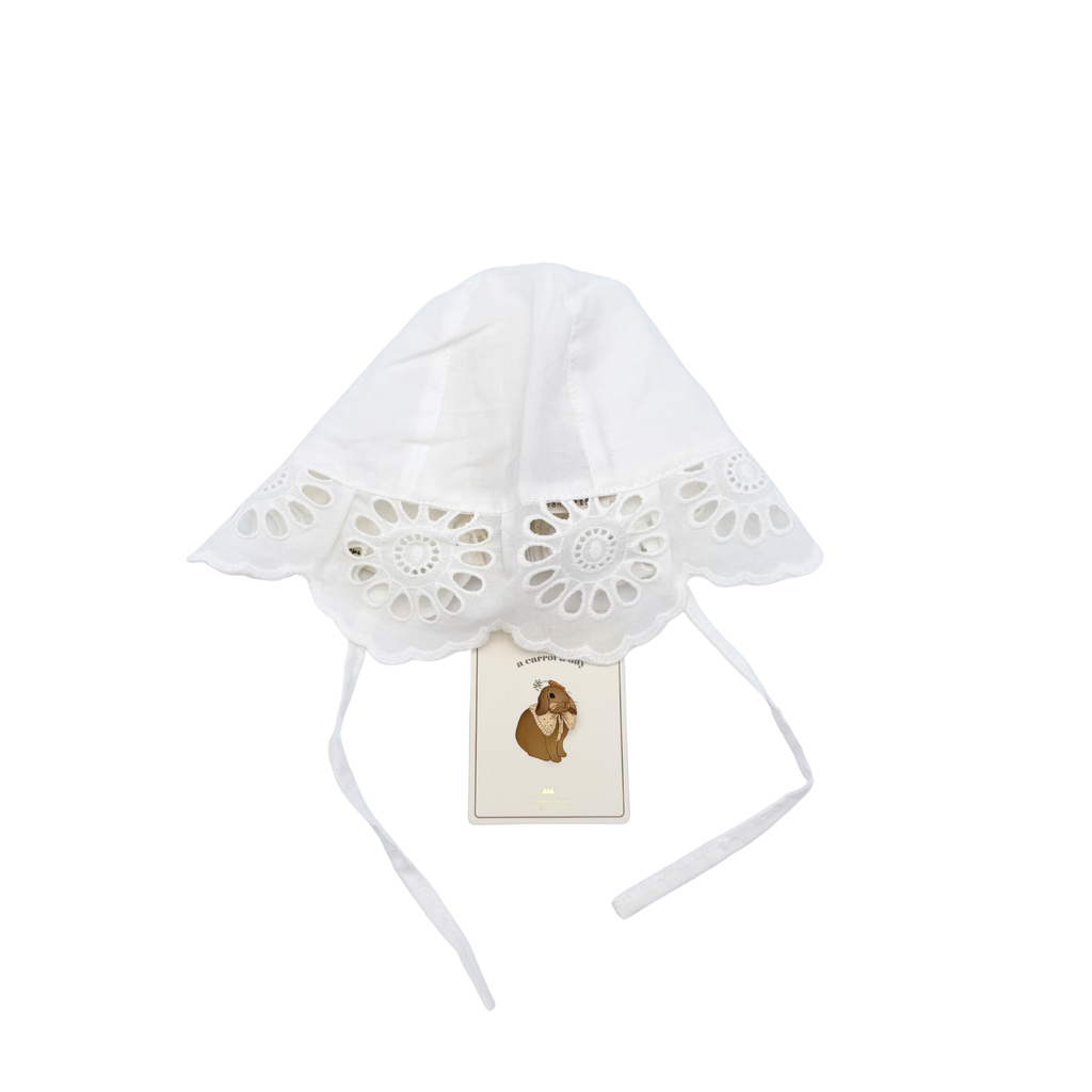 Chapeau bébé blanc brodé à nouer — 3-6 mois