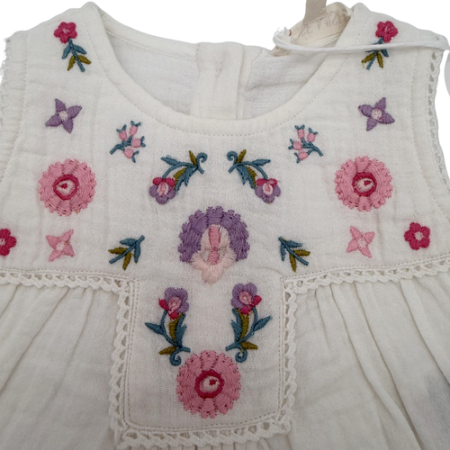 Blouse sans manches brodée — 6 mois