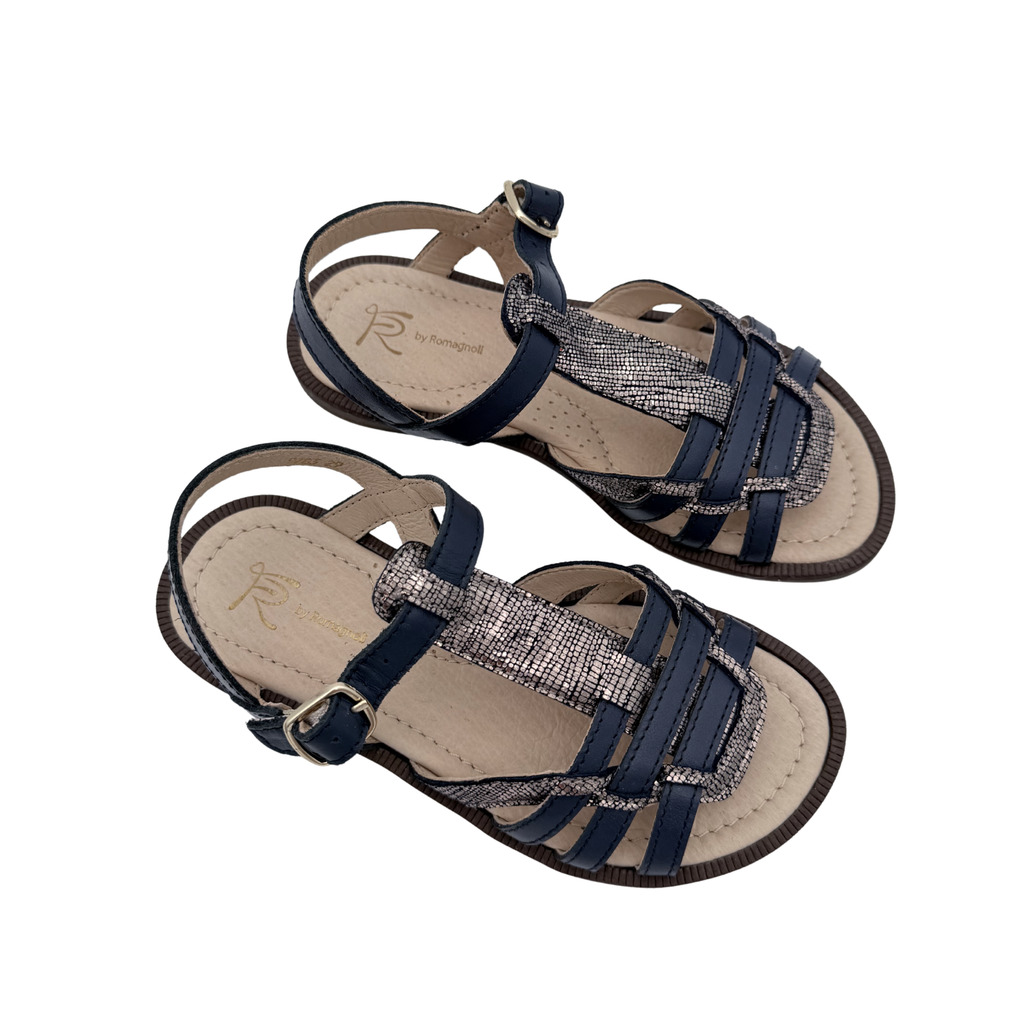 Sandales bleu marine et argentées — 29