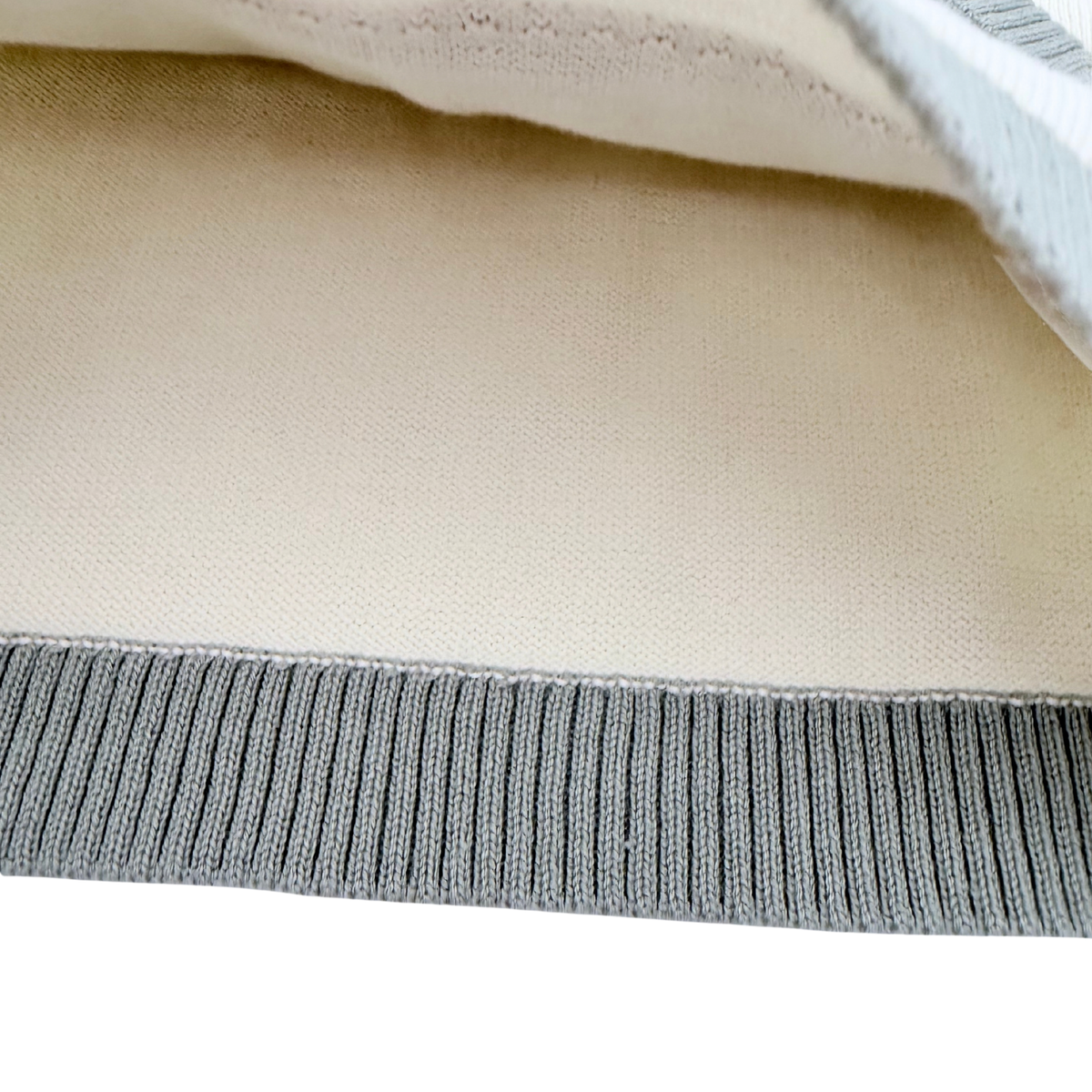 Pull bébé écru, gris et bleu marine doublé chaud - 18 mois