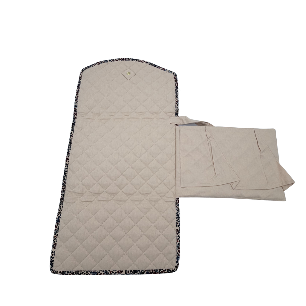 Matelas à langer nomade fleuri
