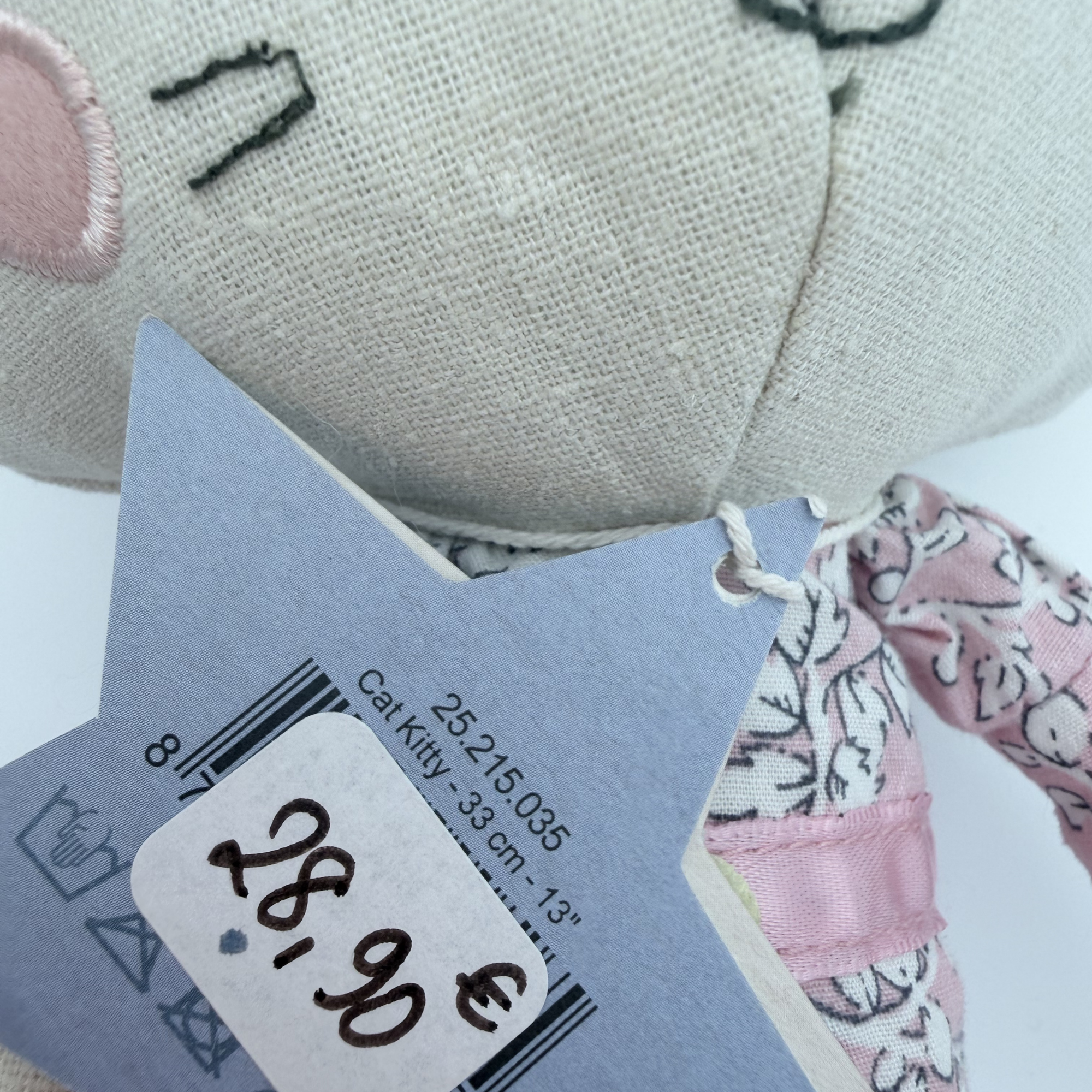 Peluche chat fleurie —33 cm