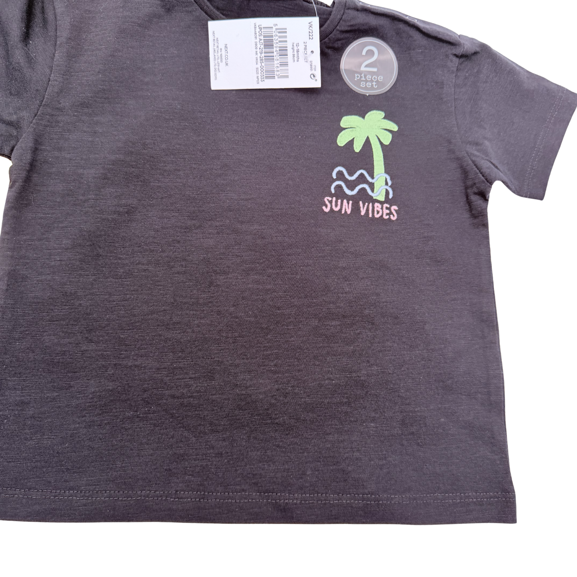 Ensemble bébé noir et short rayé multicolore — 12-18 mois