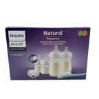 Coffret naissance Natural Response – 4 biberons, sucette et goupillon