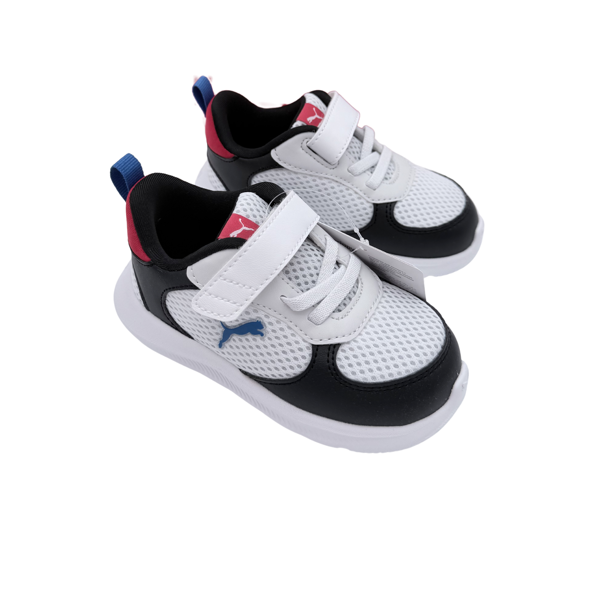 Baskets blanches et noires — 23