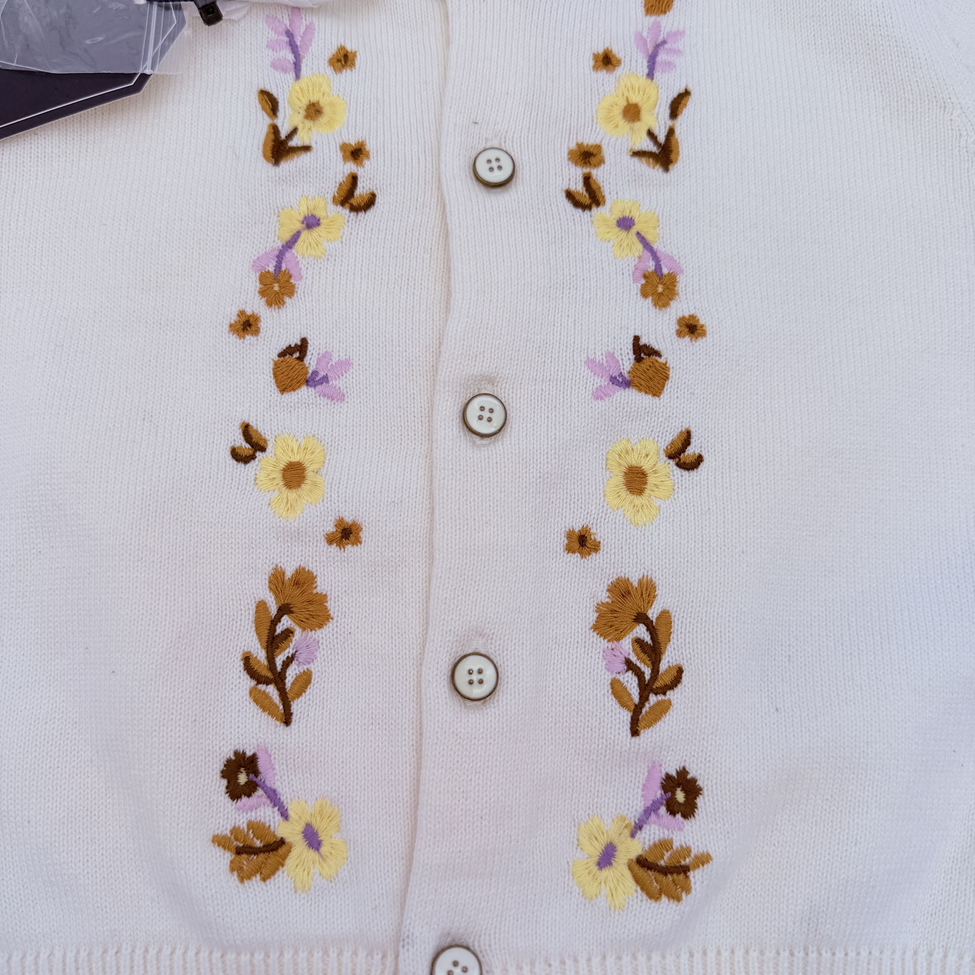 Gilet en maille écru brodé fleurs — 2-3 ans