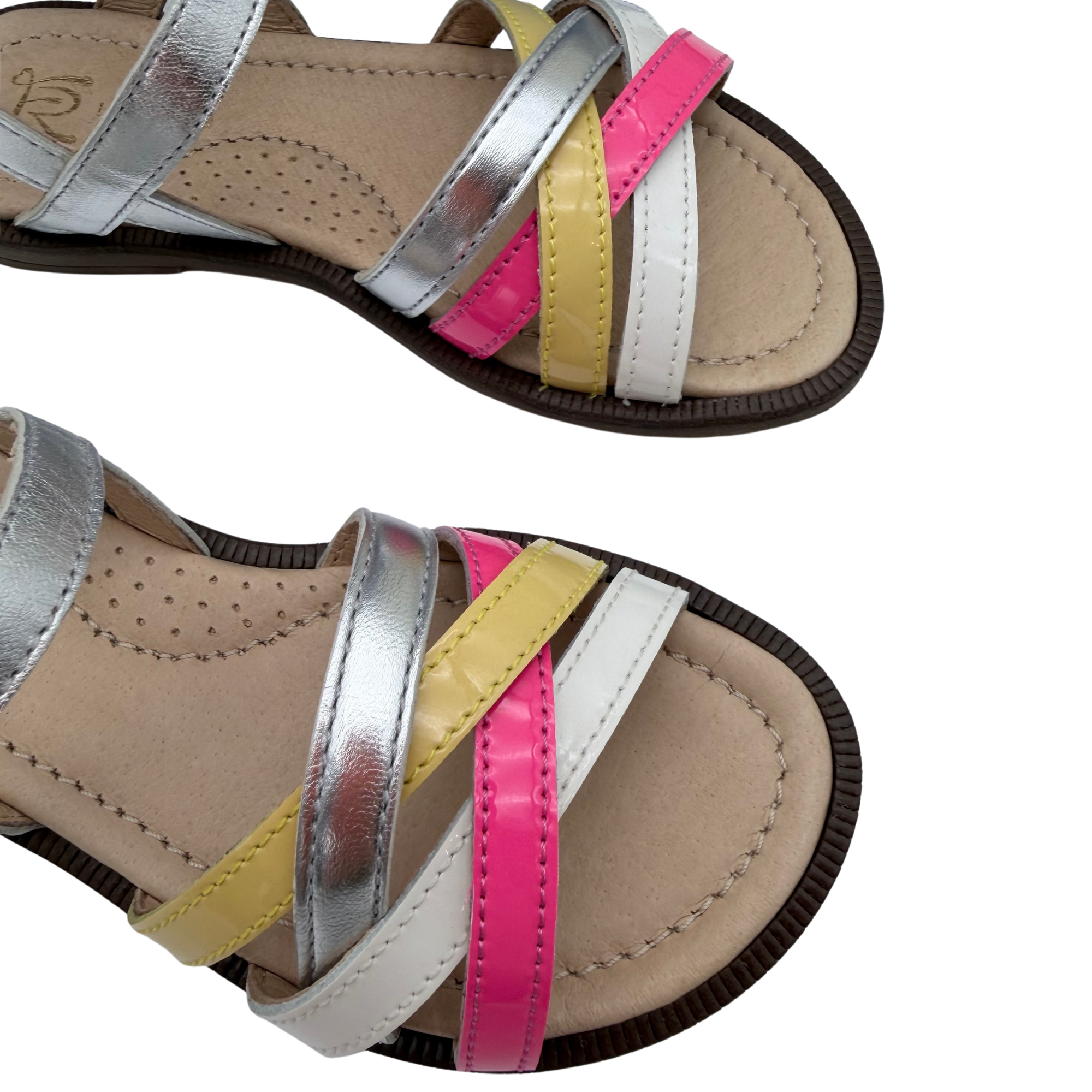 Sandales multicolores — 28