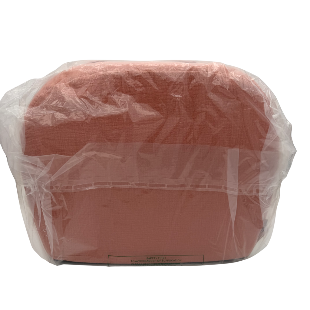 Fauteuil enfant gaze rose ancien