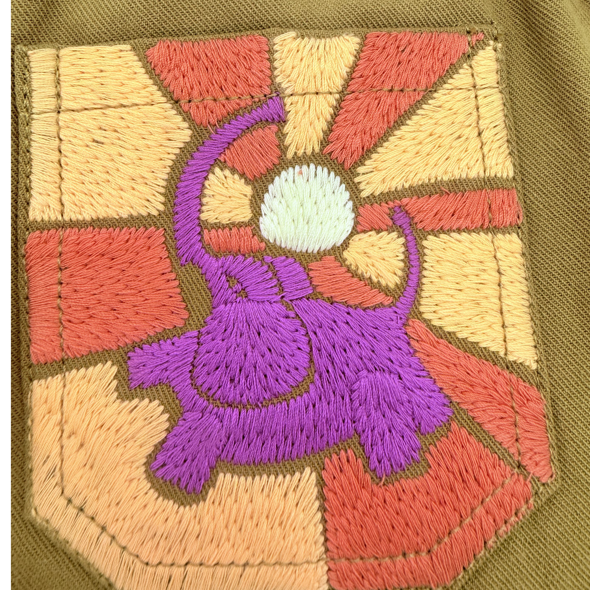 Bermuda khaki à poche brodée — 4 ans