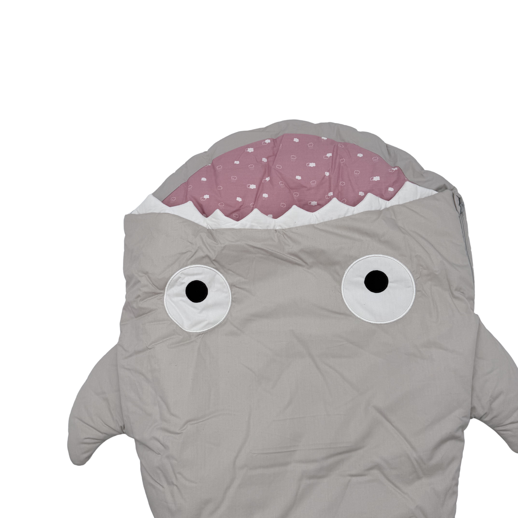 Sac de couchage bébé Requin – Version Hiver — 1-18 mois
