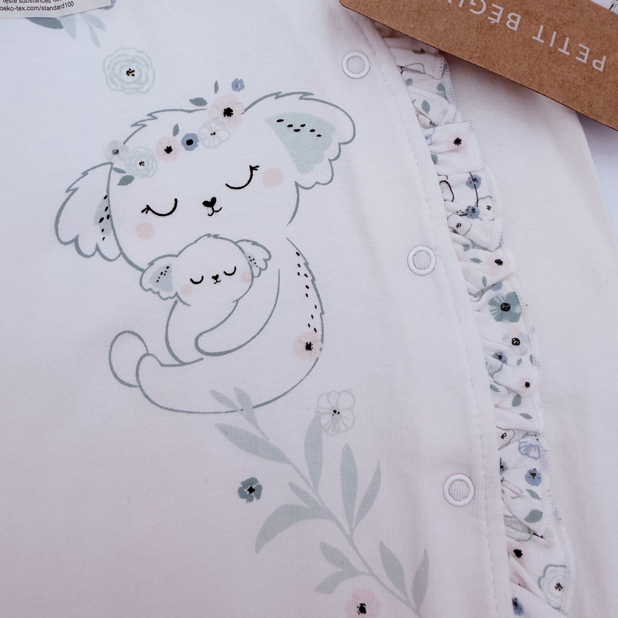 Pyjama blanc imprimé koalas et fleurs — naissance