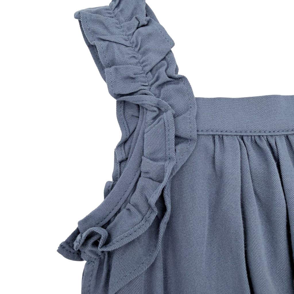 Combishort bleu à volants et broderies fleurs — 6 mois