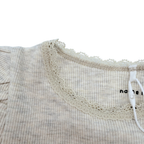 T-shirt beige côtelée — 4 ans