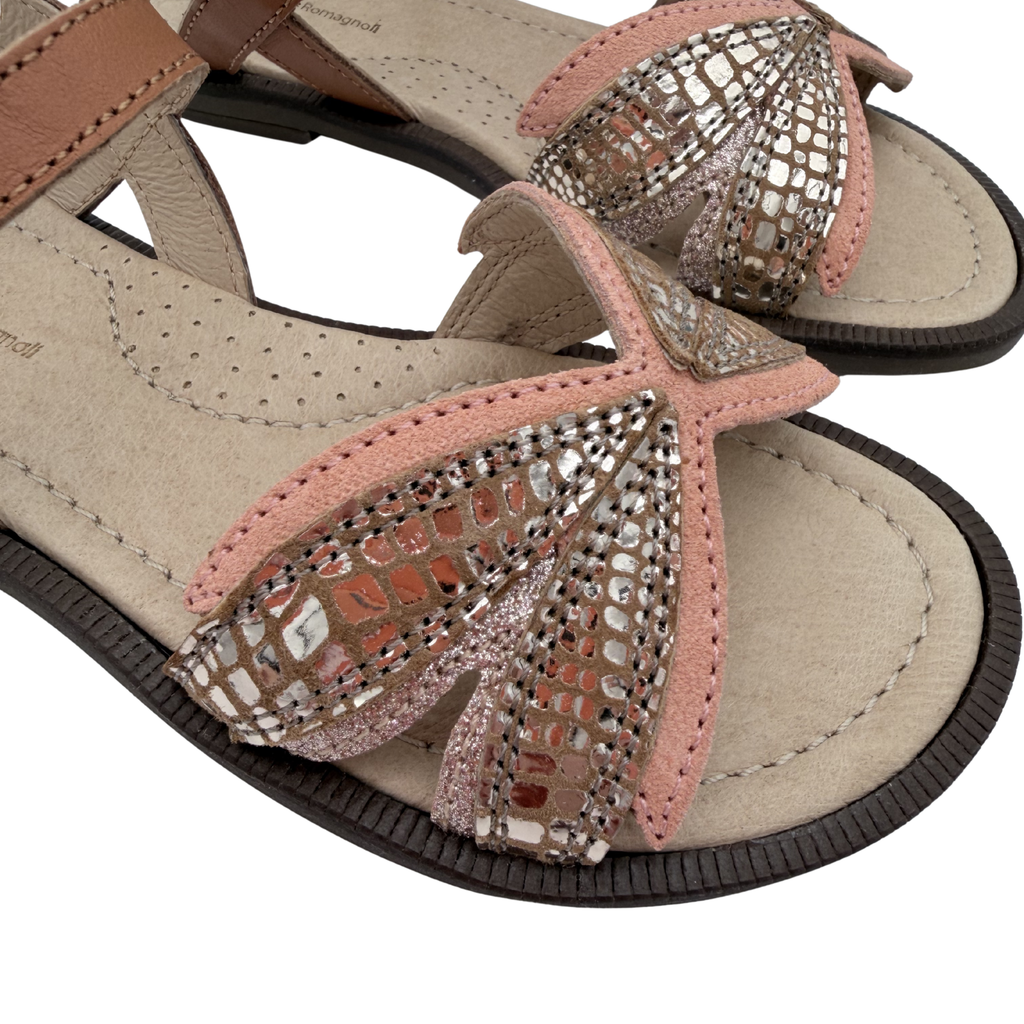 Sandales camel et dorées à feuilles — 29