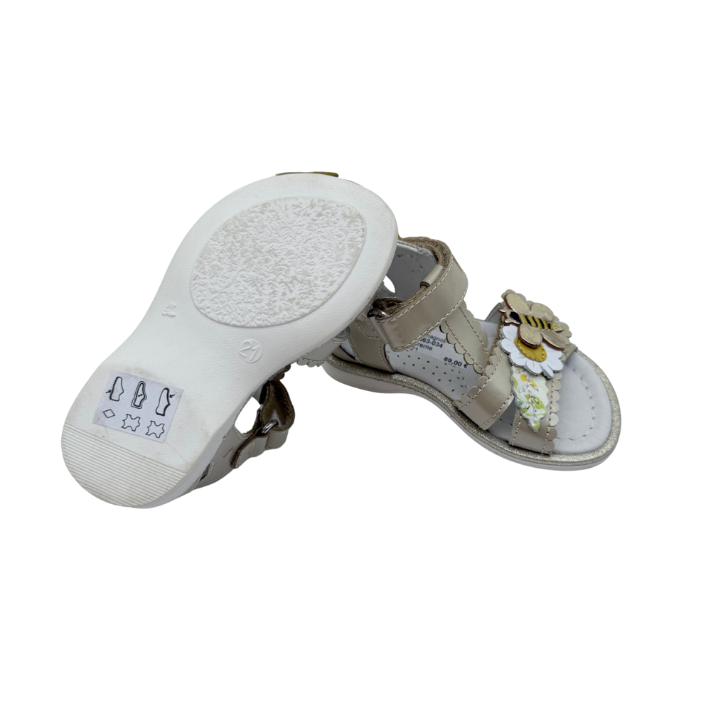 Sandales fleurs et abeille champagne — 21