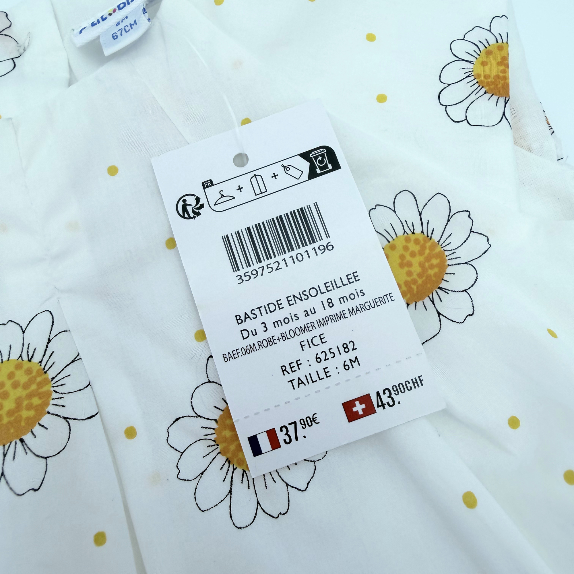 Robe blanche à marguerites avec bloomer moutarde — 6 mois