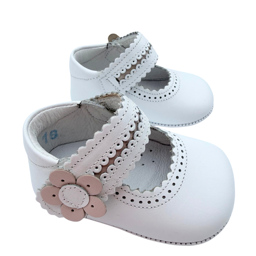 Babies blanches à fleur rose — 16