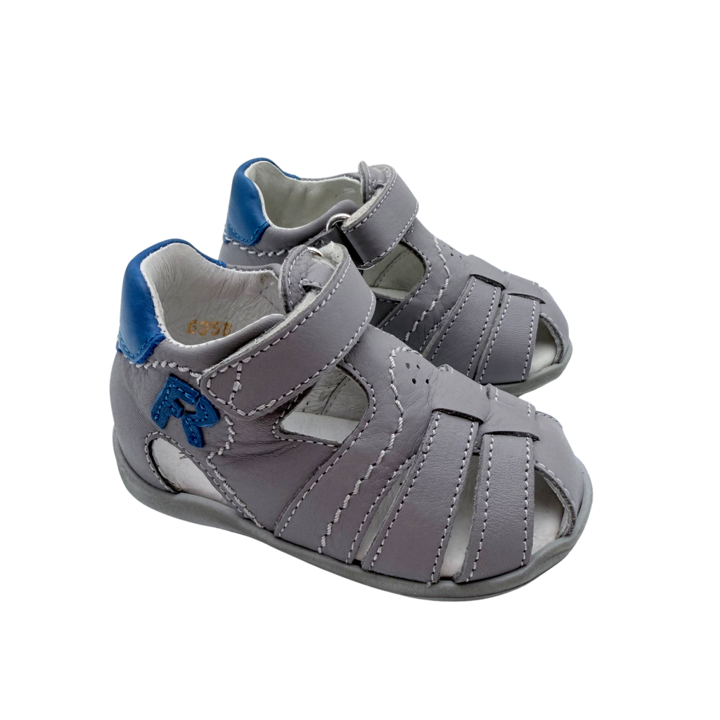 Sandales gris perle et bleu — 18