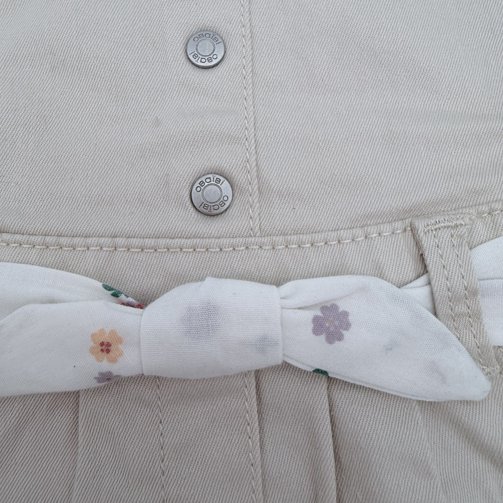 Robe salopette beige fleurie — 12 mois