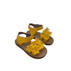 Sandales jaunes — 25