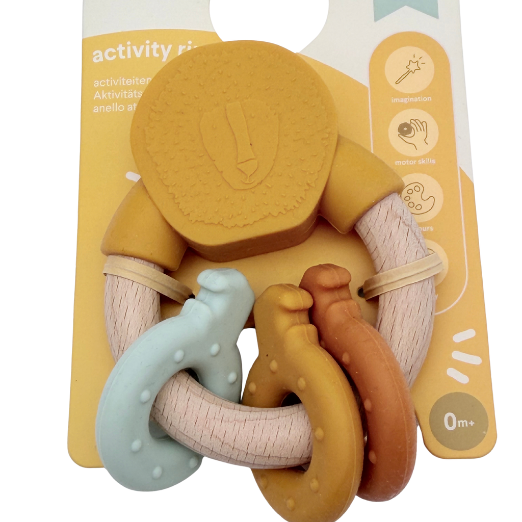 Anneau d’activités en bois avec lion