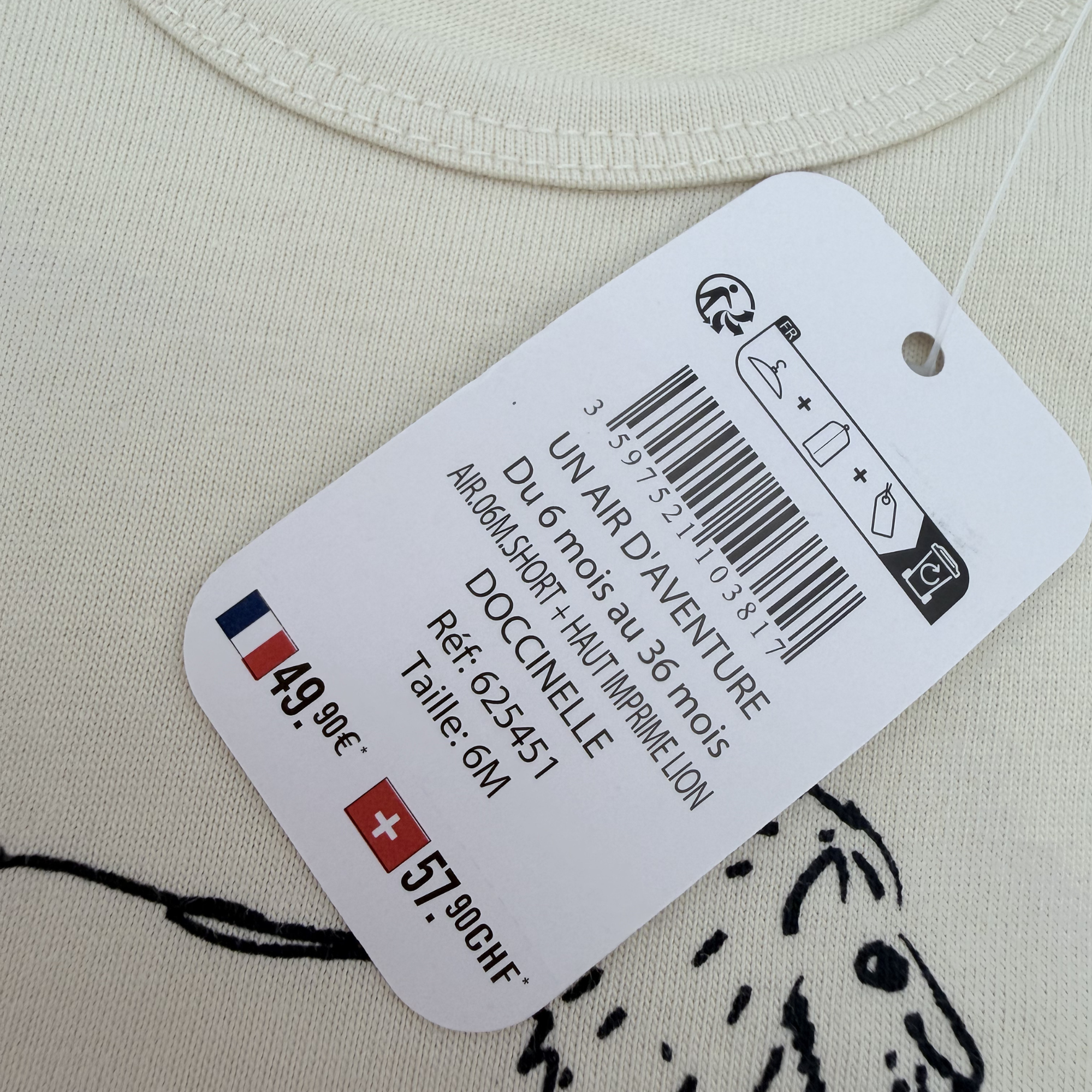 Ensemble t-shirt écru et short vert d’eau imprimé lions — 6 mois